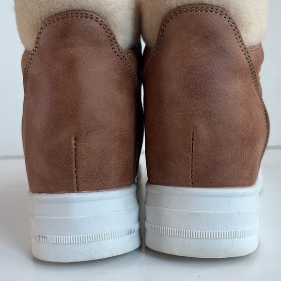 Yoki sneaker two tone cream faux fur and tan brown rounded toe lace up 8.5 - Picture 8 of 16